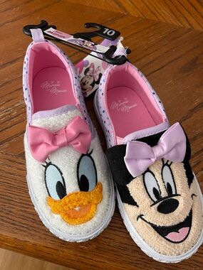 Disney Kids Pink Minnie & Daisy Slip-On Character Sneakerst